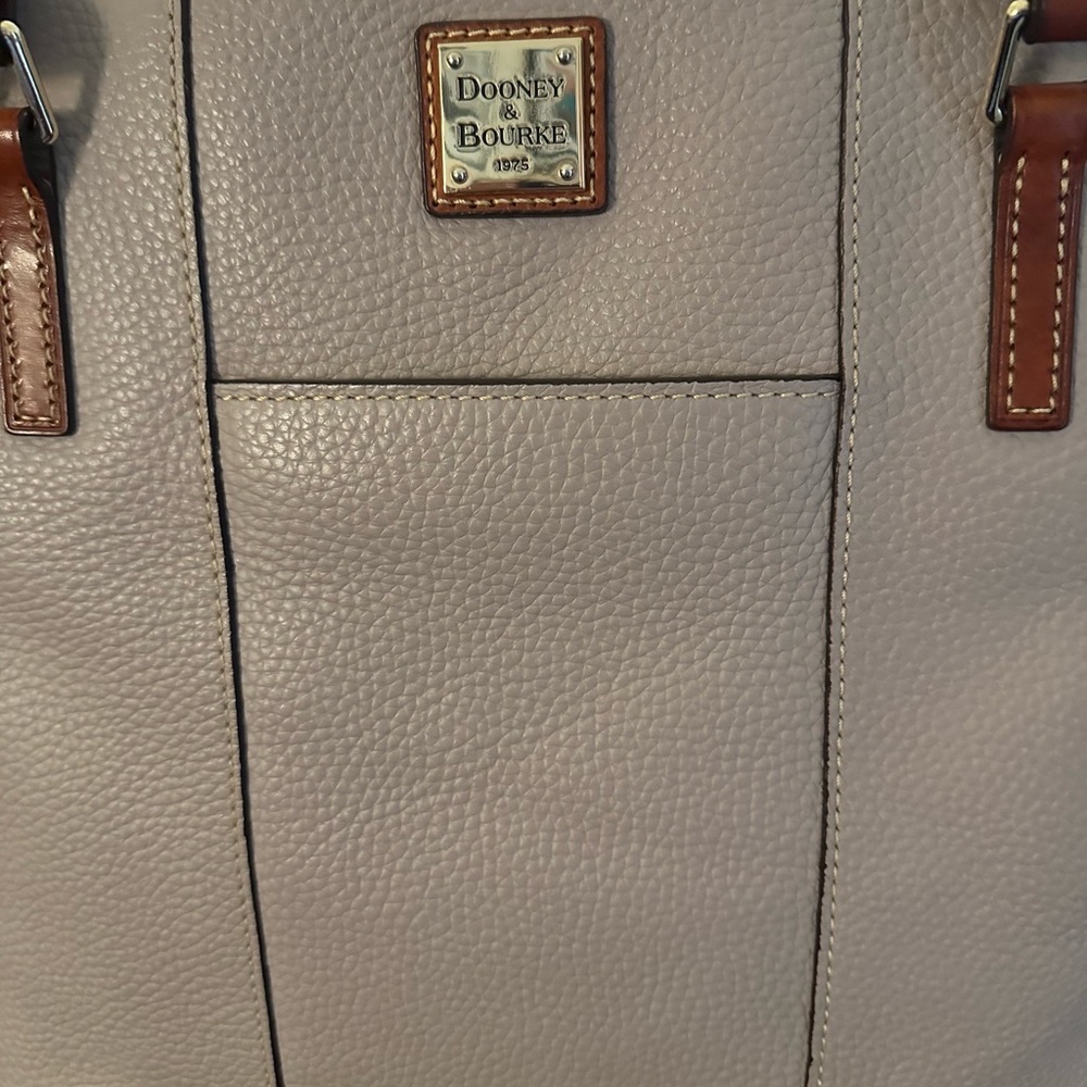 Dooney and Bourke Bag - Picture 2 of 9